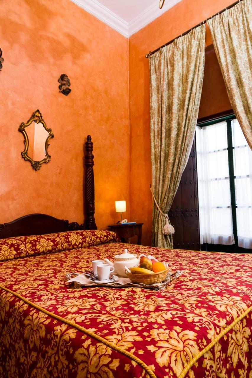 Granados Palacio Boutique Hotel Écija Exteriör bild