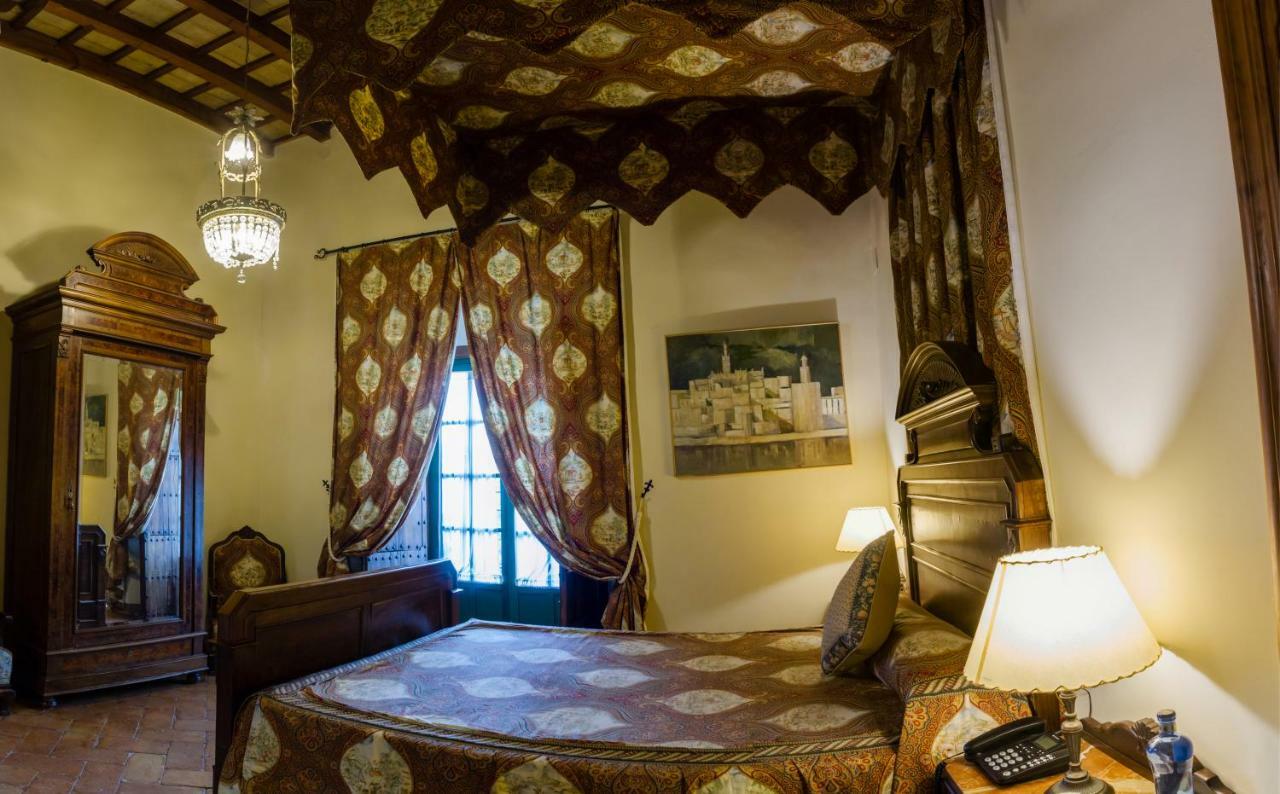 Granados Palacio Boutique Hotel Écija Exteriör bild